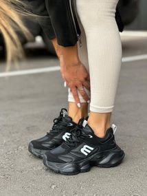 жіночі кеди