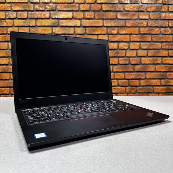 Ультрабук Б-класс Lenovo ThinkPad L380 / 13.3" (1920x1080) IPS / Intel Core i3-8130U (2 (4) ядра по 2.2 - 3.4 GHz) / 8 GB DDR4 / 512 GB SSD / Intel UHD Graphics 620 / WebCam б/у | Зображення 4