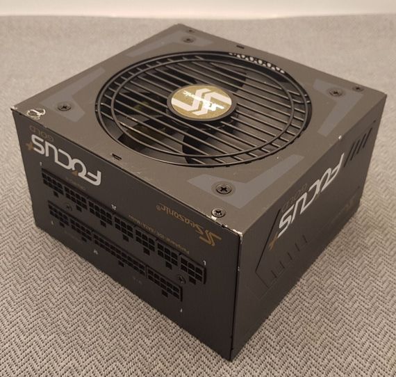 Блок питания Seasonic Focus Plus Gold 650W (SSR-650FX) / 650W / 24+4(4)+4(8) pin б/у | Зображення 3