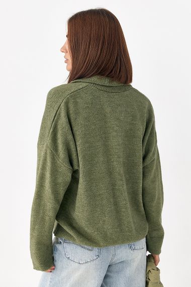 В'язаний однотонний светр-поло - хакі цвет, ONE SIZE (є розміри) | Зображення 1