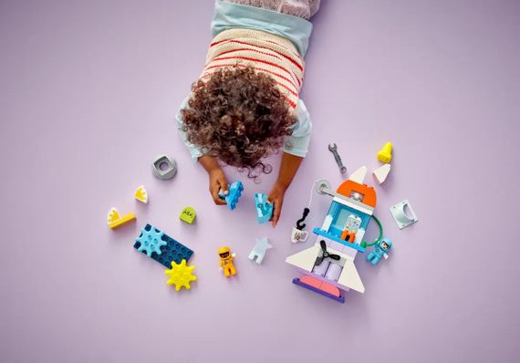 Конструктор LEGO DUPLO Town Пригоди на космічному шатлі 3в1 10422 | Зображення 5