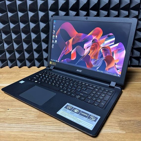 Ноутбук Acer Aspire ES1-572 / 15.6" (1920x1080) TN / Intel Core i3-6006U (2 (4) ядра по 2.0 GHz) / 8 GB DDR4 / 128 GB SSD / Intel HD Graphics 520 / WebCam б/у | Зображення 3