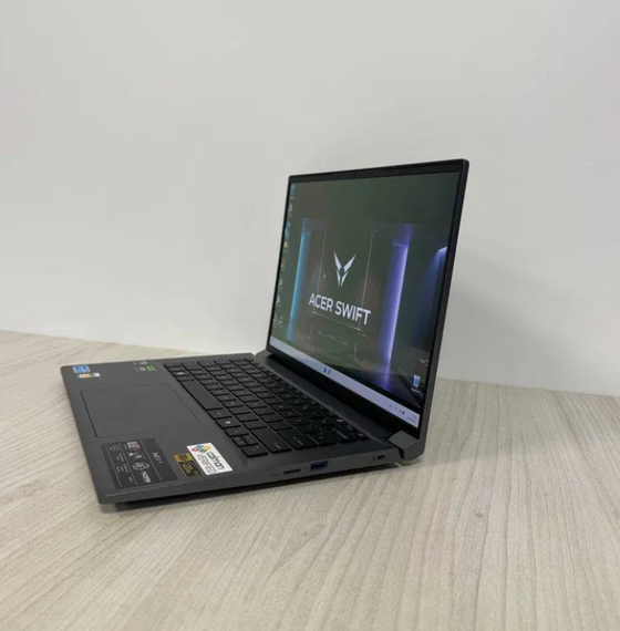 Ноутбук Acer Swift X14 2.8K OLED 120Hz Ultra 7 155H 16GB SSD 1TB RTX 4060 Б/В | Зображення 2