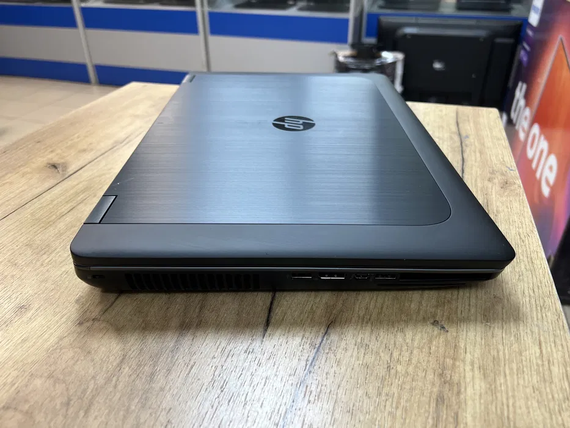 Ноутбук HP ZBook 17 G2 17.3 HD+ i7 4810MQ/16Gb/HDD 1000Gb/FirePro M6100-2Gb | Зображення 4