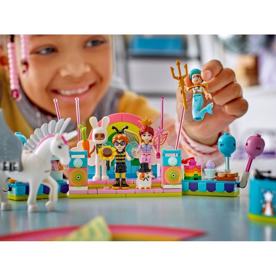 Конструктор LEGO Friends Костюмована вечірка з єдинорогом та феєю (42661) | Зображення 9