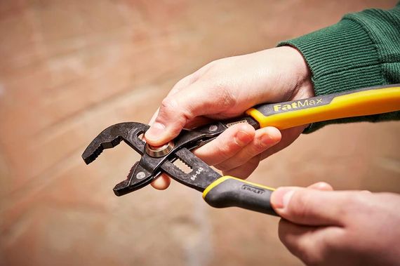 Пассатижи FatMax Groove Joint переставные сантехнические длиной 300 мм STANLEY 0-84-649 | Зображення 3