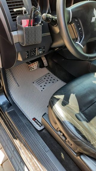 Килимки EVA (сірі) для Mitsubishi Pajero Wagon IV | Зображення 2