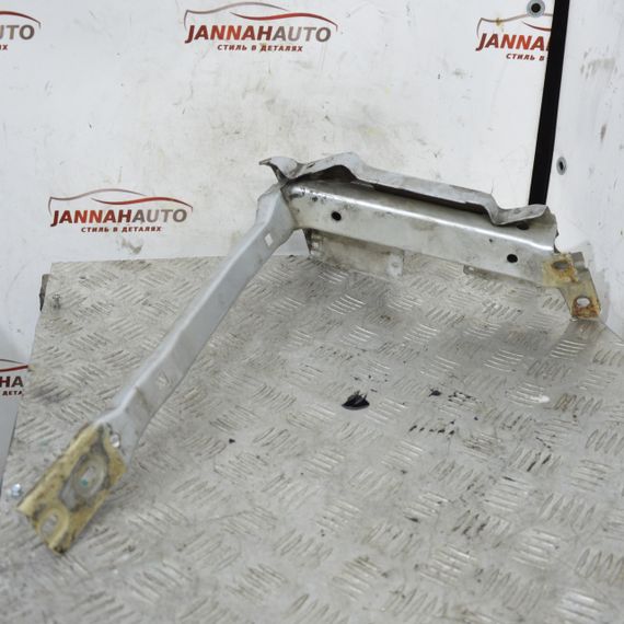 Кронштейн кріплення лівої фари косої Volkswagen Transporter T4 1990-2003 Фольксваген т4 | Зображення 1