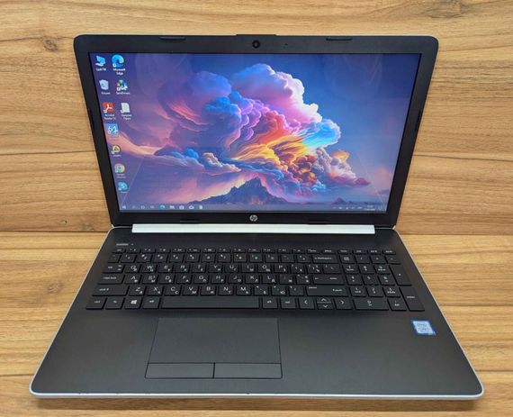 Ноутбук HP 15-da1005dx / 15.6" (1366x768) TN / Intel Core i7-8565U (4 (8) ядра по 1.8 - 4.6 GHz) / 8 GB DDR4 / 256 GB SSD / Intel UHD Graphics / WebCam / Windows 10 б/у + Подарок Беспроводная мышь / USB | Зображення 1