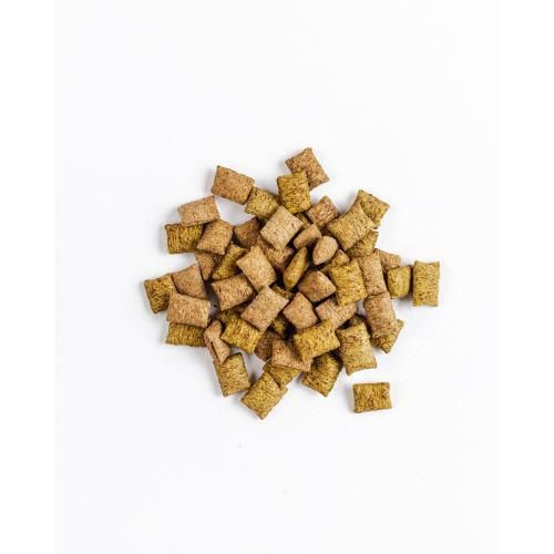 Хрусткі ласощі Savory Snack Подушечки для примхливих котів, з куркою та сиром, 60 г | Зображення 1