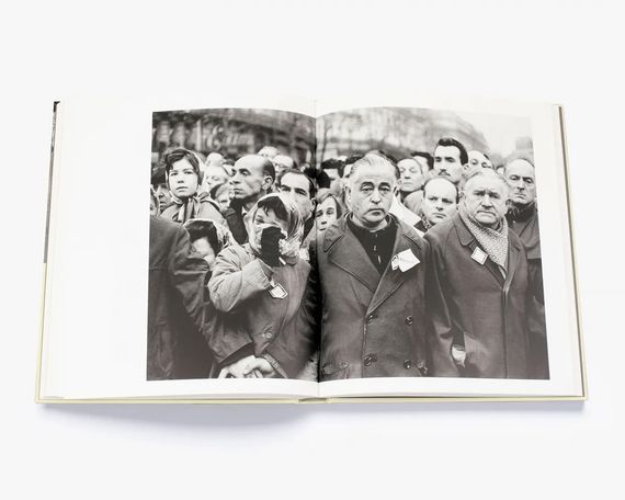 Книги о фотографах Анри Картье-Брессон лучшие работы Henri Cartier-Bresson " Paris Revisited " фотоискусство | Зображення 3