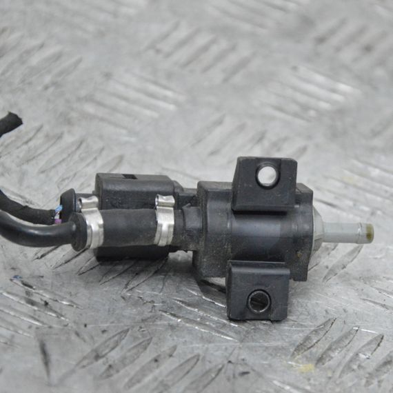 Клапан регулювання тиску наддуву Seat Leon Toledo 2005-2012 Клапан магнітний Сеат 06F906283F | Зображення 1