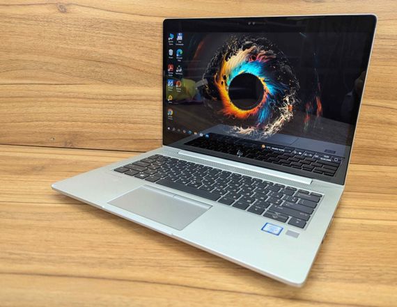 Ультрабук Б-клас HP EliteBook 830 G5 / 13.3" (1920x1080) IPS Touch / Intel Core i7-8650U (4 (8) ядра по 1.9 - 4.2 GHz) / 16 GB DDR4 / 512 GB SSD / Intel UHD Graphics 620 / TouchID / Windows 10 б/в + Подарунок  Нова бездротова миша USB | Зображення 4