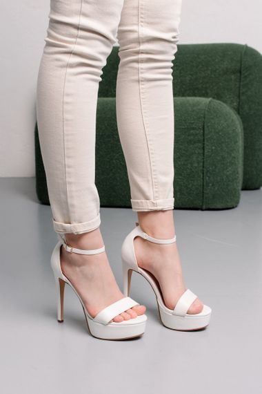Женские босоножки Fashion Sharon 3992 38 размер 245 см Белый | Зображення 6