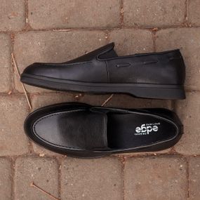 Зручні чорні туфлі лофери без каблука 40 розмір