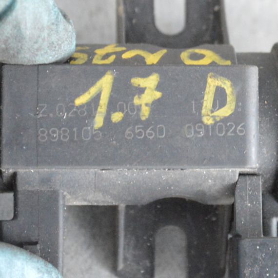 Клапан управління турбіни 1.7 CDTI Opel Astra H Zafira B 2007-2015 Клапан тиску наддуву Опель Астра Н Зафіра Б 70281400 | Зображення 1