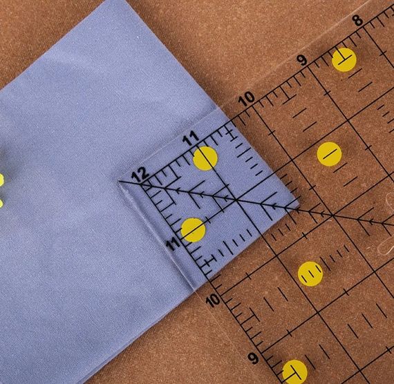 Лінійка для печворку і квілтингу квадрат 12.5х 12.5 дюймів KR-0125 (акрил 3мм) (6718) | Зображення 1