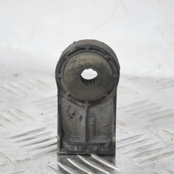 Кронштейн радіатора Fiat Doblo 2000-2010 Опора подушка радіатора Фіат Добло 809061000