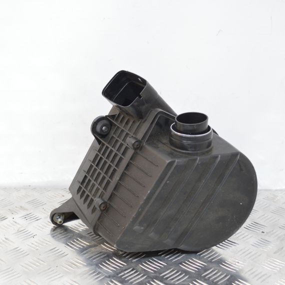 Корпус повітряного фільтра 1.2 TSI Skoda Fabia Rapid Roomster 2007-2022 Корпус фільтра повітря Шкода Фабія Рапід 6R0129607C