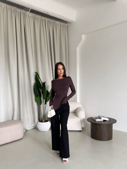 Жіноча кофта-лонгслів асиметрична з відкритими плечима колір коричневий, розмір 42/46  SH356 | Зображення 1