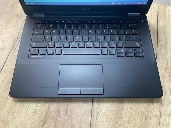 Ноутбук  Dell Latitude E5470 14  HD core i5 6440HQ/8gb/256SSD/Radeon R7 M360 | Зображення 1