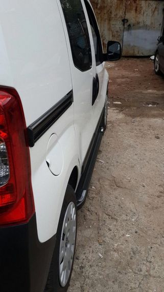 Бокові пороги Мосту Блек (2 шт, алюмін. профілю.) для Peugeot Bipper 2008-2024 рр | Зображення 1