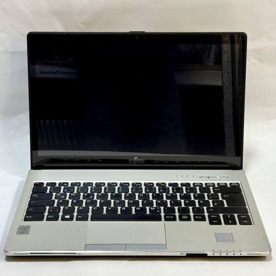 Ультрабук Б-клас Fujitsu LifeBook S935 / 13.3" (1920x1080) IPS Touch / Intel Core i5-5300U (2 (4) ядра 2.3 - 2.9 GHz) / 8 GB DDR3 / 256 GB SSD / Intel HD Graphics 5500 / WebCam / VGA / Windows 10 Pro б/в | Зображення 5