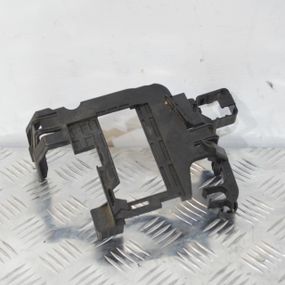 Кронштейн блоку запобіжників Skoda Fabia II 2007-2014 Корпус ящик блоку запобіжників Шкода Фабія 2 6R0915345E