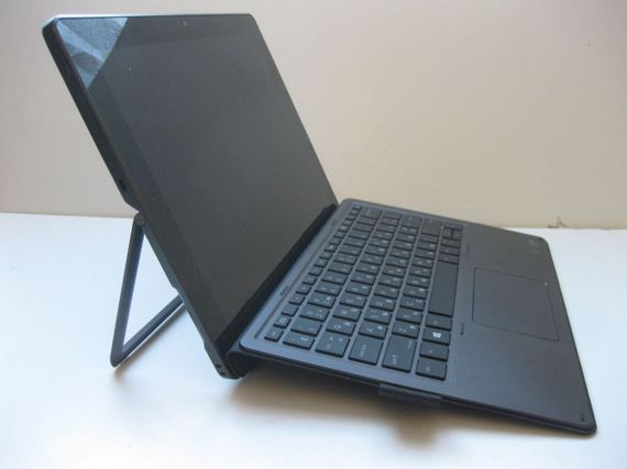 Нетбук-трансформер HP Pro x2 612 G2 / 12" (1920x1280) IPS Touch / Intel Core i5-7Y57 (2 (4) ядра по 1.2 - 3.3 GHz) / 8 GB DDR3 / 256 GB SSD / Intel HD Graphics 615 / WebCam / Win 10 Pro б/в | Зображення 4