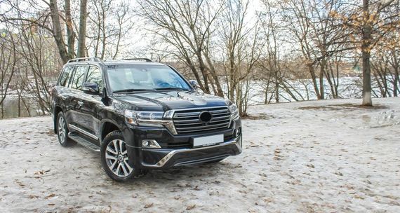 Комплект обвісів 2016-2024 (Executive 2016) Чорний колір для Toyota Land Cruiser 200 | Зображення 5