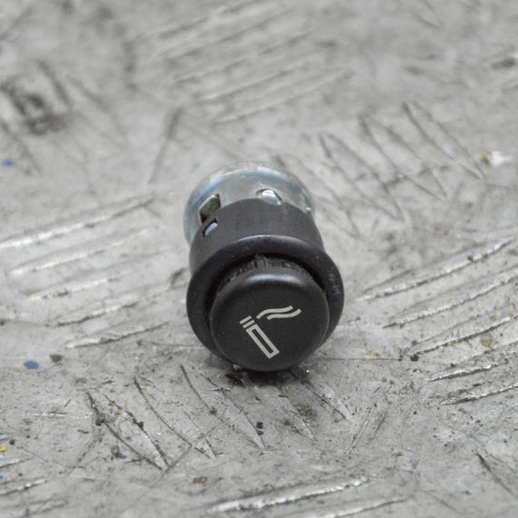 Прикурювач Volkswagen Golf VII 2012-2020 Прикурювач авто Фольксваген Гольф 7