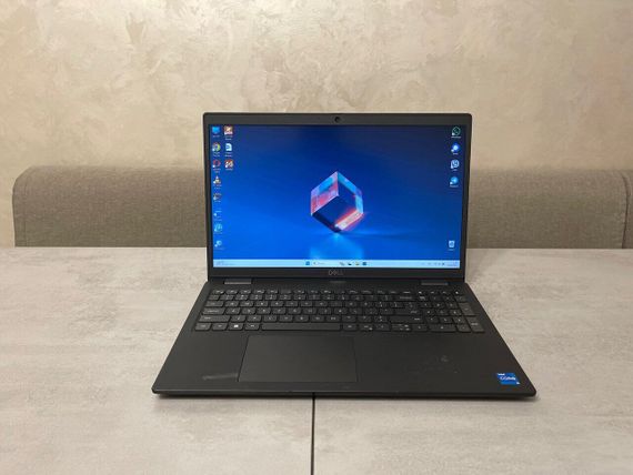 Ноутбук Б-клас Dell Latitude 3520 / 15.6" (1920x1080) IPS / Intel Core i5-1135G7 (4 (8) ядра по 2.4 - 4.2 GHz) / 16 GB DDR4 / 256 GB SSD M.2 / Intel Iris Xe Graphics / WebCam б/в | Зображення 1