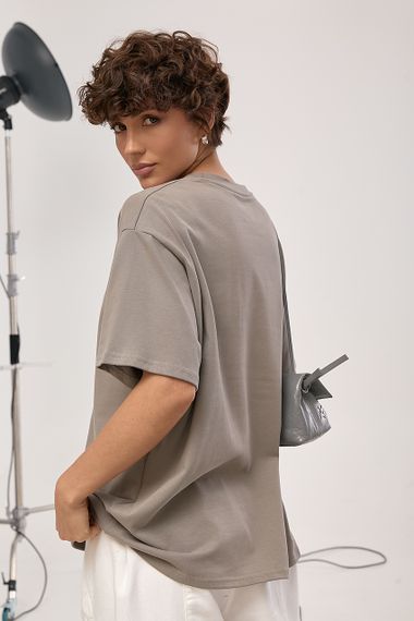 Однотонна футболка з написом вільного фасону - сірий цвет, ONE SIZE (є розміри) | Зображення 1