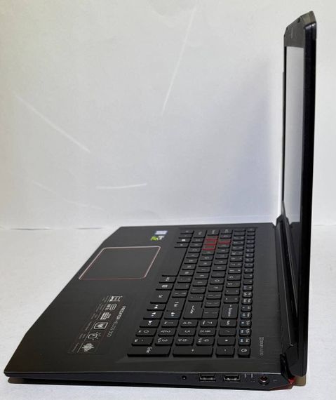 Игровой ноутбук Acer Predator Helios 300 / 15.6" (1920x1080) IPS / Intel Core i7-7700HQ (4 (8) ядра по 2.8 - 3.8 GHz) / 16 GB DDR4 / 256 GB SSD + 1000 GB HDD / nVidia GeForce GTX 1060, 6 GB GDDR5, 192-bit / WebCam б/у | Зображення 3
