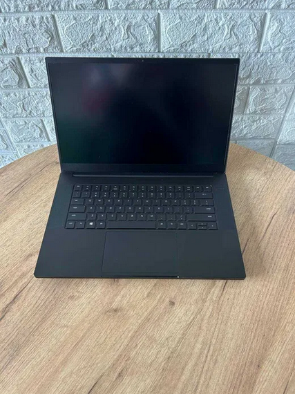 Ноутбук Razer Blade 15.6" 2K IPS 165Hz i7 10750H 16Gb SSD 512Gb RTX 3070  Б/У | Зображення 4