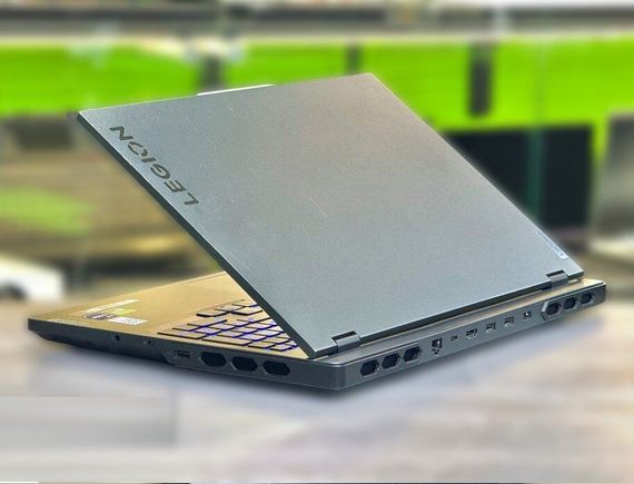 Игровой ноутбук Б-класс Lenovo Legion Pro 7 16IRX8H / 16" (2560x1600) IPS / Intel Core i9-13900HX (24 (32) ядра по 3.9 - 5.4 GHz) / 16 GB DDR5 / 1000 GB SSD M.2 / nVidia GeForce RTX 4080, 12 GB GDDR6, 192-bit / WebCam / Win 11 Pro б/у | Зображення 5