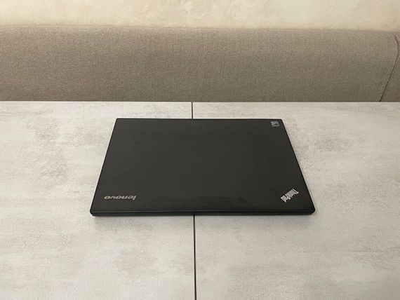 Ноутбук Lenovo ThinkPad T550 / 15.6" (1920x1080) TN / Intel Core i5-5300U (2 (4) ядра по 2.3 - 2.9 GHz) / 16 GB DDR3 / 256 GB SSD / Intel HD Graphics 5500 / WebCam / Fingerprint б/у + Подарок Проводная мышь / USB | Зображення 6
