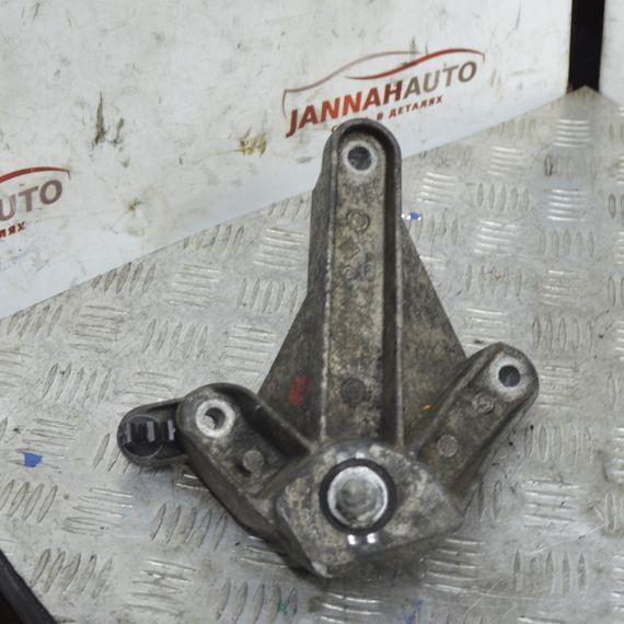 Кронштейн КПП 1.5 DCI Renault Kangoo 2008-2012 Кріплення коробки перемикання передач Рено Кангу 8200429499 | Зображення 2