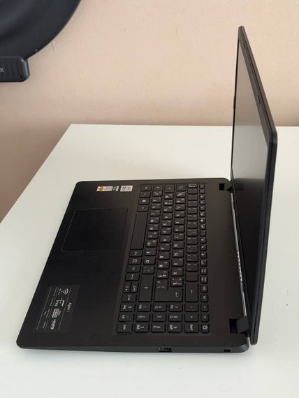 Ультрабук Б-клас Acer Aspire 3 A315-56 / 15.6" (1920x1080) TN LED / Intel Core i3-1005G1 (2 (4) ядра по 1.2 - 3.4 GHz) / 8 GB DDR4 / 256 GB SSD / Intel UHD Graphics for 10th Gen Intel Processors / WebCam / Windows 11 б/в | Зображення 2