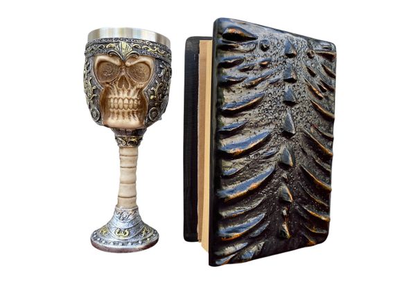 Подарунковий набір Келих 3D Череп у Шоломі та Блокнот 3D «Жар Серця Дракона» | Зображення 1