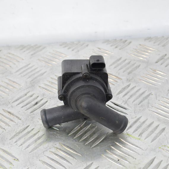 Водяний насос 2.0 TDI Audi A4 A5 A6 Q5 2004-2011 Помпа водяна Ауді а4 а5 а6 ку5 03L965561 | Зображення 2