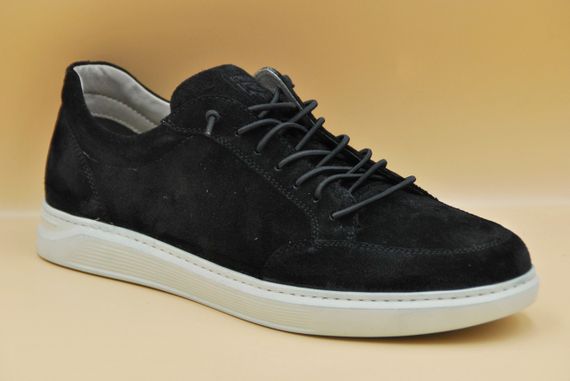 Замшеві кросівки на стильній підошві 41 розмір