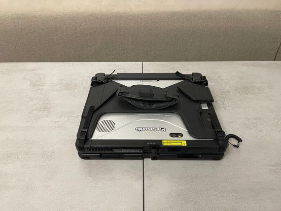 Защищенный нетбук-трансформер Panasonic Toughbook CF-33 / 12.5" (2160x1440) IPS Touch / Intel Core i7-7600U (2 (4) ядра по 2.8 - 3.9 GHz) / 16 GB DDR3 / 256 GB SSD / Intel HD Graphics 620 / WebCam / GPS / Два АКБ б/у | Зображення 7