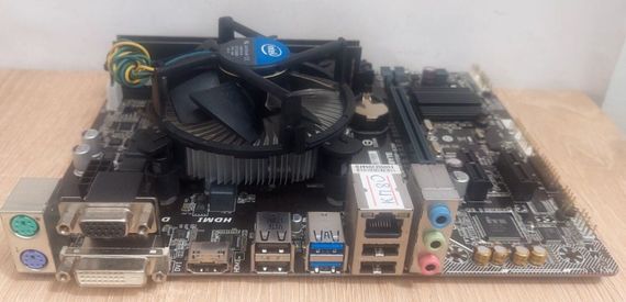 Комплект: Материнская плата Gigabyte GA-H110M-S2H / Intel Core i5-7400 (4 ядра по 3.0 - 3.5 GHz)/ 16 GB DDR4 / Intel HD Graphics 630 / LGA1151 / Кулер б/у | Зображення 2