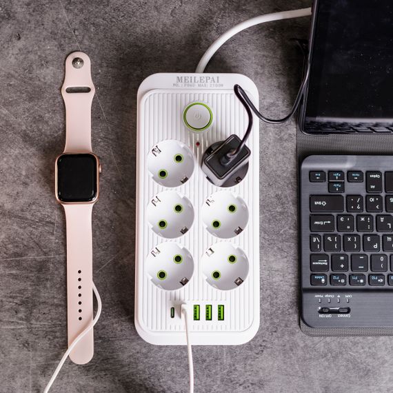 Мережевий фільтр 3 м подовжувач F06U на 6 розеток 4 USB 1 Type-C та кнопкою відключення Білий HP-5-23 | Зображення 1