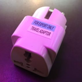 Універсальний перехідник з англійської вилки на європейську, 220V AU / US / UK to EU