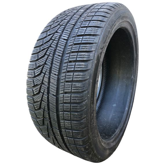 Шина б/в Hankook Winter i*cept evo2 235/40 r19