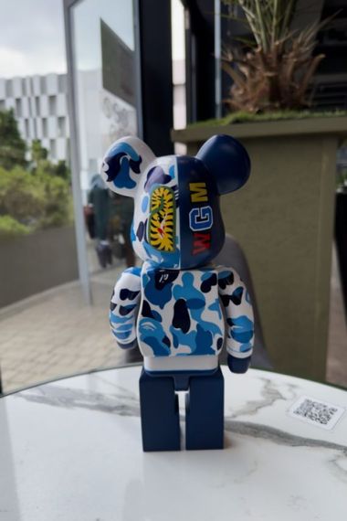 Bearbrick BAPE Line Camo Shark дизайнерська статуетка ведмідь Беарбрік 28 см mb018 синя | Зображення 1