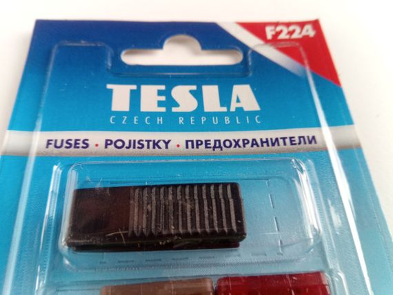 Запобіжники TESLA (F224) плоскі/5-40А/к-т 12 шт. з пінцетом | Зображення 1