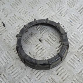 Гайка паливного бака 1.9 TDI Volkswagen Transporter 5 2003-2015 Кришка лючка бензобака Фольксваген 321201375A